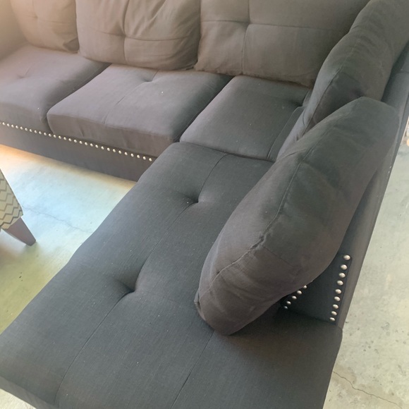 Sectional - Picture 3 of 5